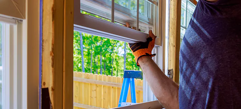 >Bay Window Curtain Rail Track in Bonita Springs, FL
